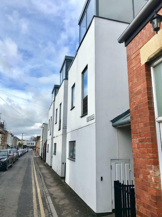 2 The Mews, Upper Bath Street Villa Cheltenham Ngoại thất bức ảnh